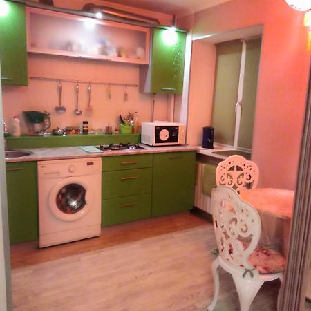 Апартаменты Лето С Ванной Джакузи Dnepropetrovsk Exterior foto